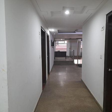 Hotel Airport Aditya Inn 뉴델리 외부 사진