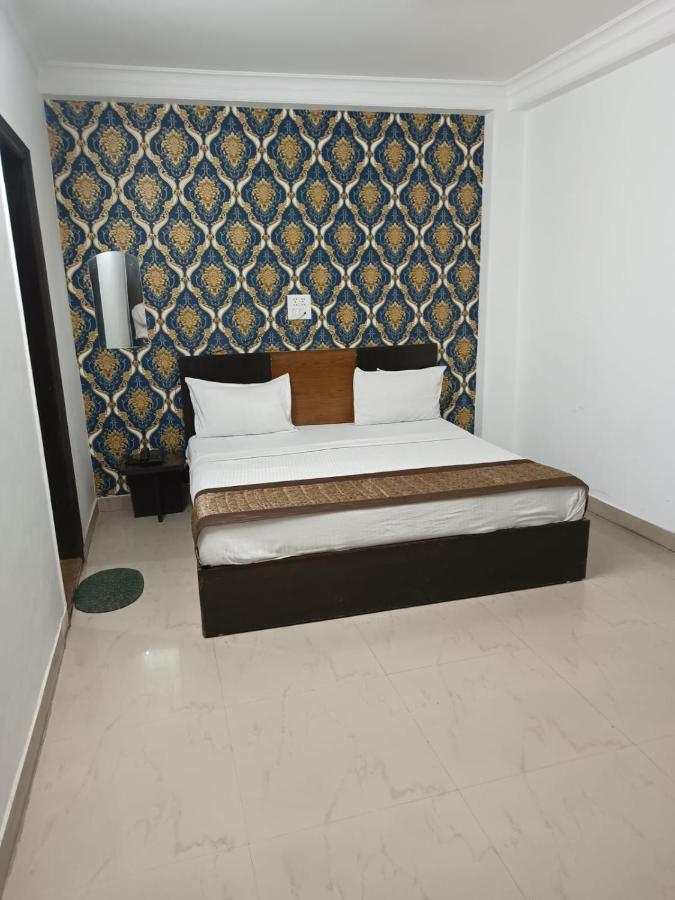 Hotel Airport Aditya Inn 뉴델리 외부 사진