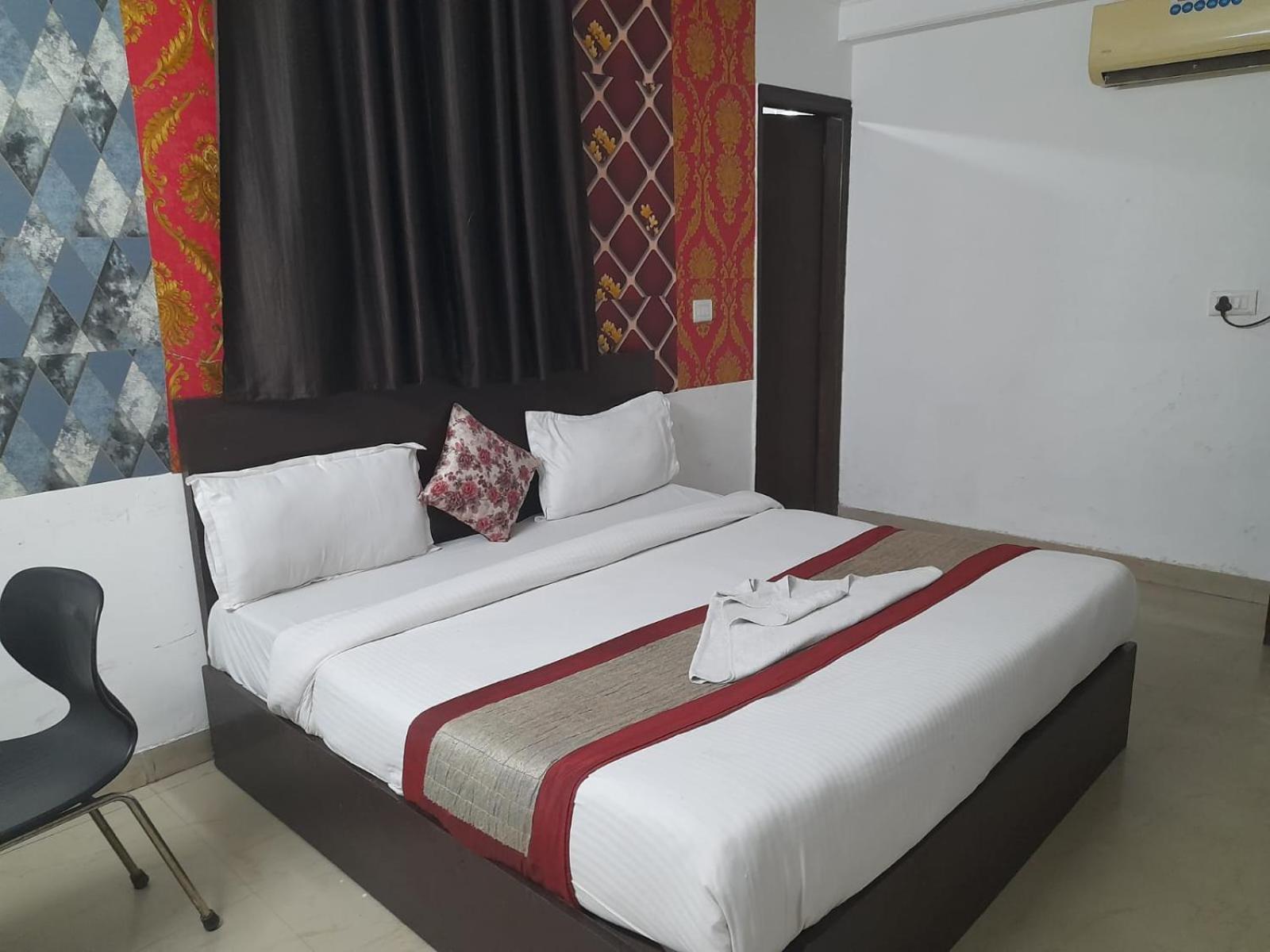 Hotel Airport Aditya Inn 뉴델리 외부 사진